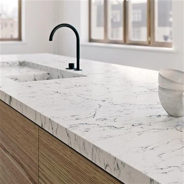 Attica valkoinen kvartsi